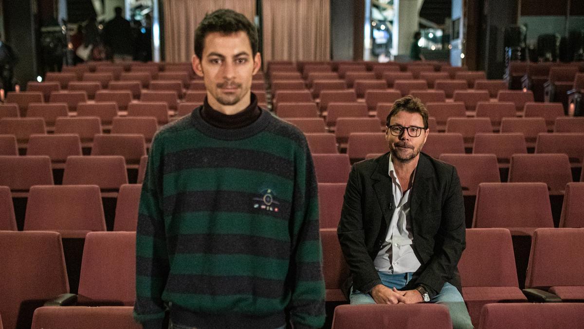 Oriol Broggi integra cine i teatre a la inusual ‘Hamlet Aribau’