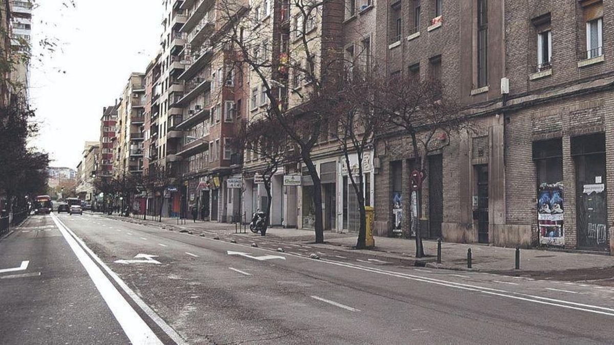 Intenta estrangular a un taxista en Zaragoza para robarle la cartera Intenta estrangular a un taxista en Zaragoza para robarle la cartera