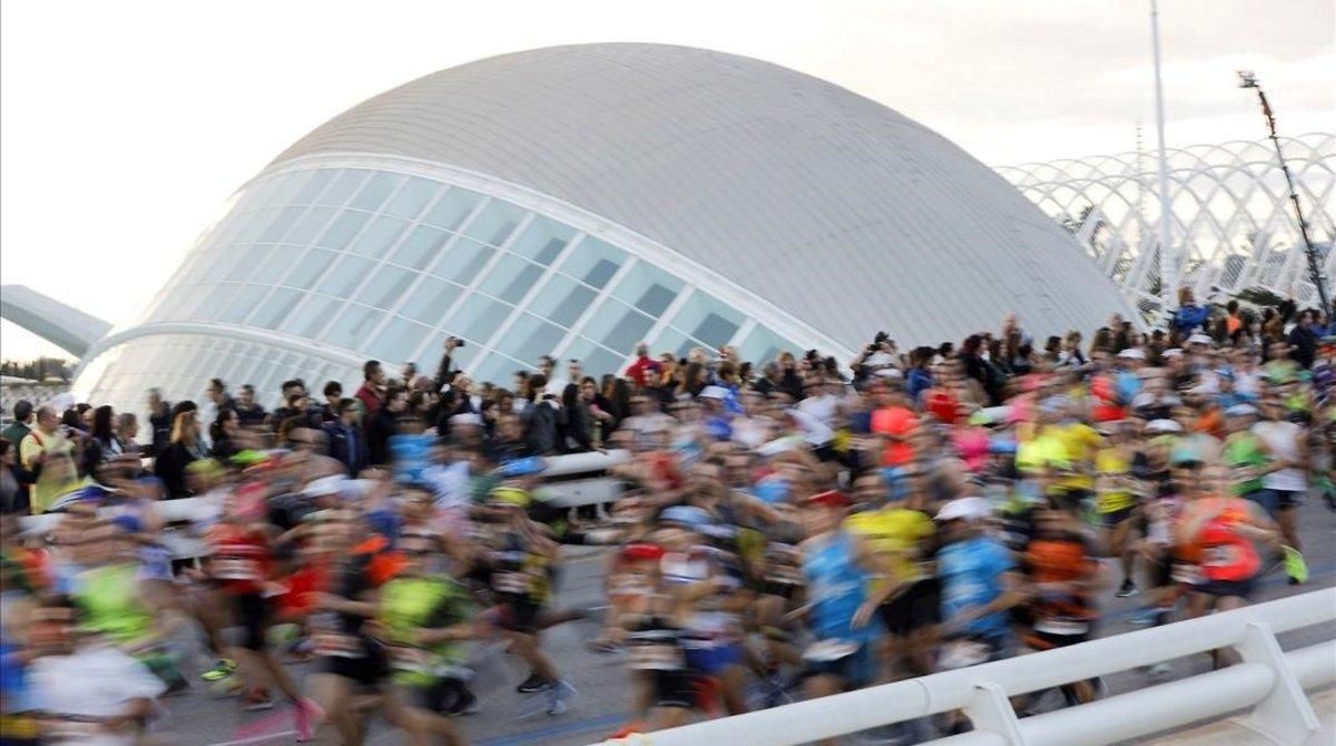Corredores del maratón de València en el 2019. Corredores del maratón de València en el 2019.