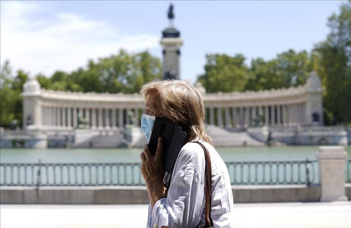 Apertura del Parque de El Retiro en Madrid tras el confinamiento. Apertura del Parque de El Retiro en Madrid tras el confinamiento.
