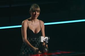 Taylor Swift triunfa en los Europe Music Award (EMA) de la MTV con cuatro premios