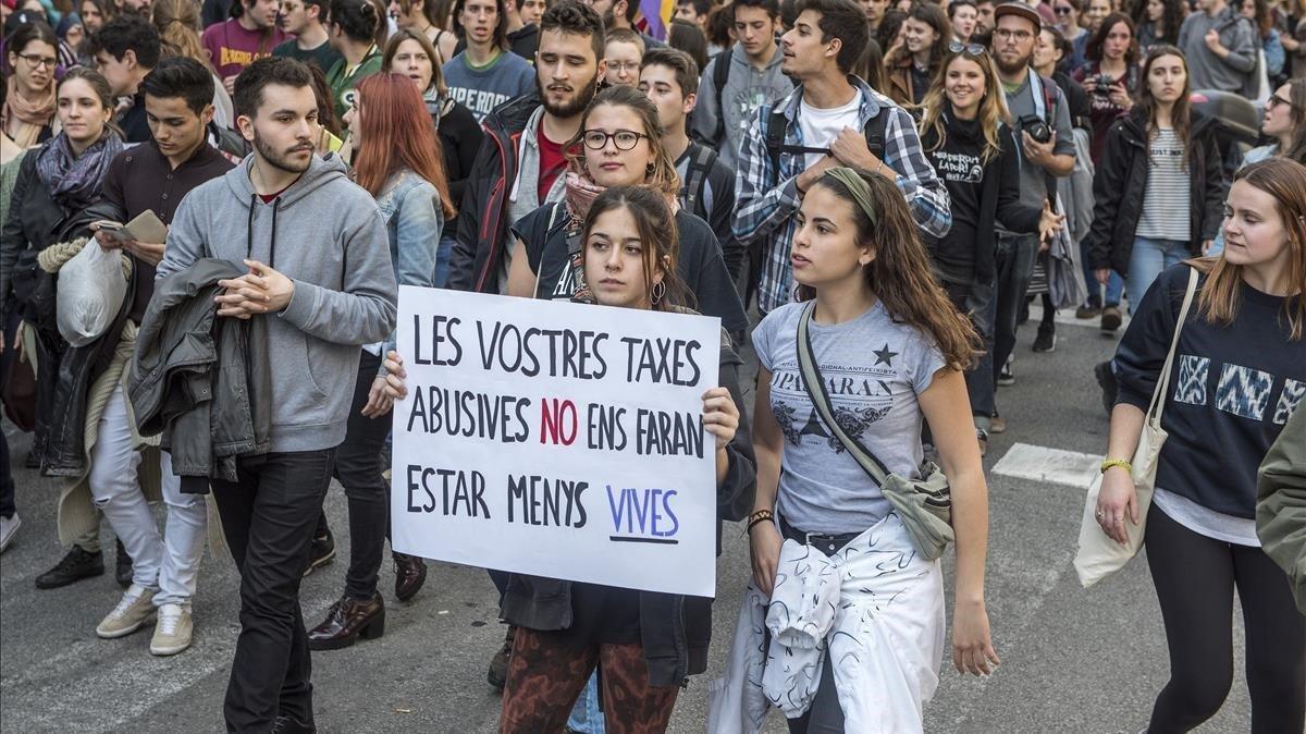 Manifestación en Barcelona contra el precio de las tasas universitarias, en marzo del 2017. 