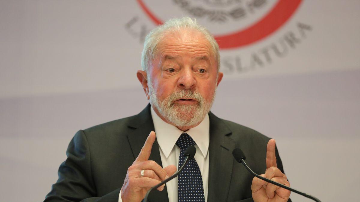 Lula llamó “estúpido” a Bolsonaro por indultar a diputado que amenazó a jueces de la corte suprema