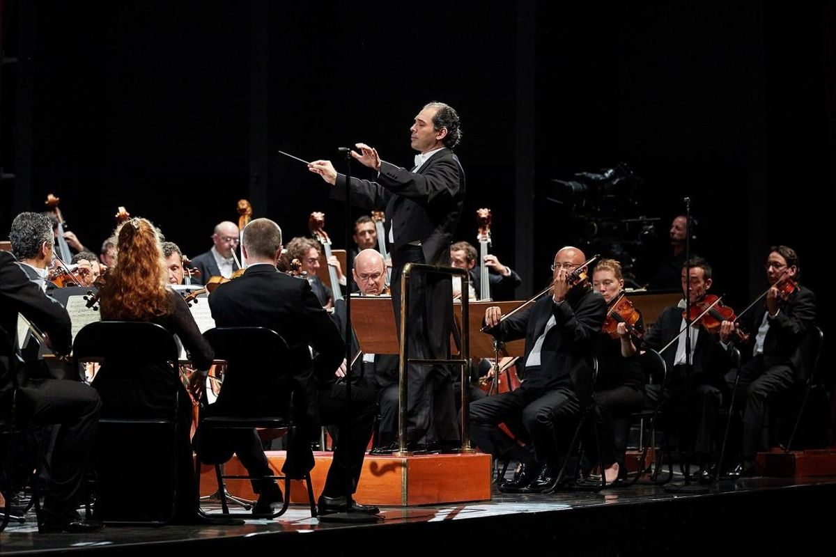 La Orquesta del Capitole de Toulouse dirigida por Tugan Sokhiev. La Orquesta del Capitole de Toulouse dirigida por Tugan Sokhiev.