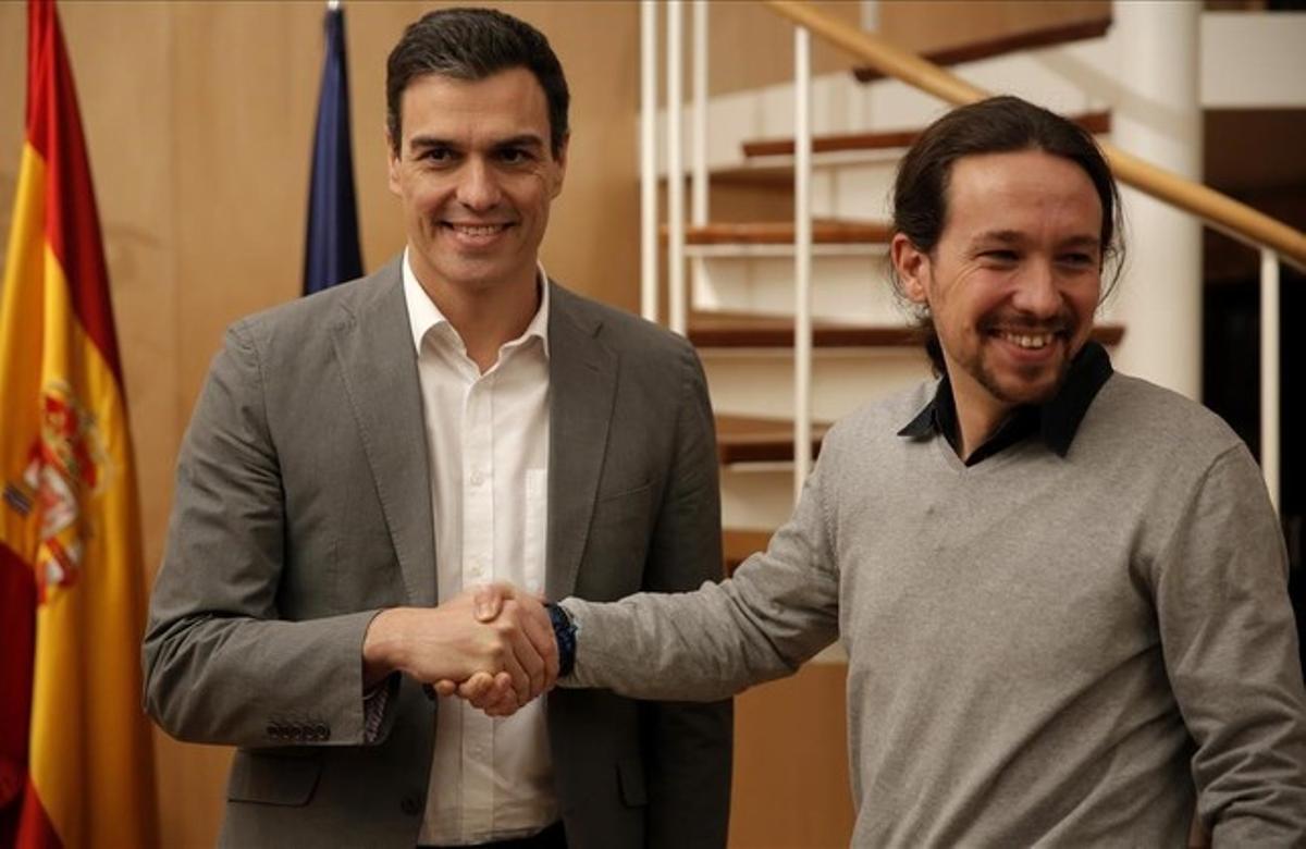 Pedro Sánchez con Pablo Iglesias, el día de su reunión. Pedro Sánchez con Pablo Iglesias, el día de su reunión.