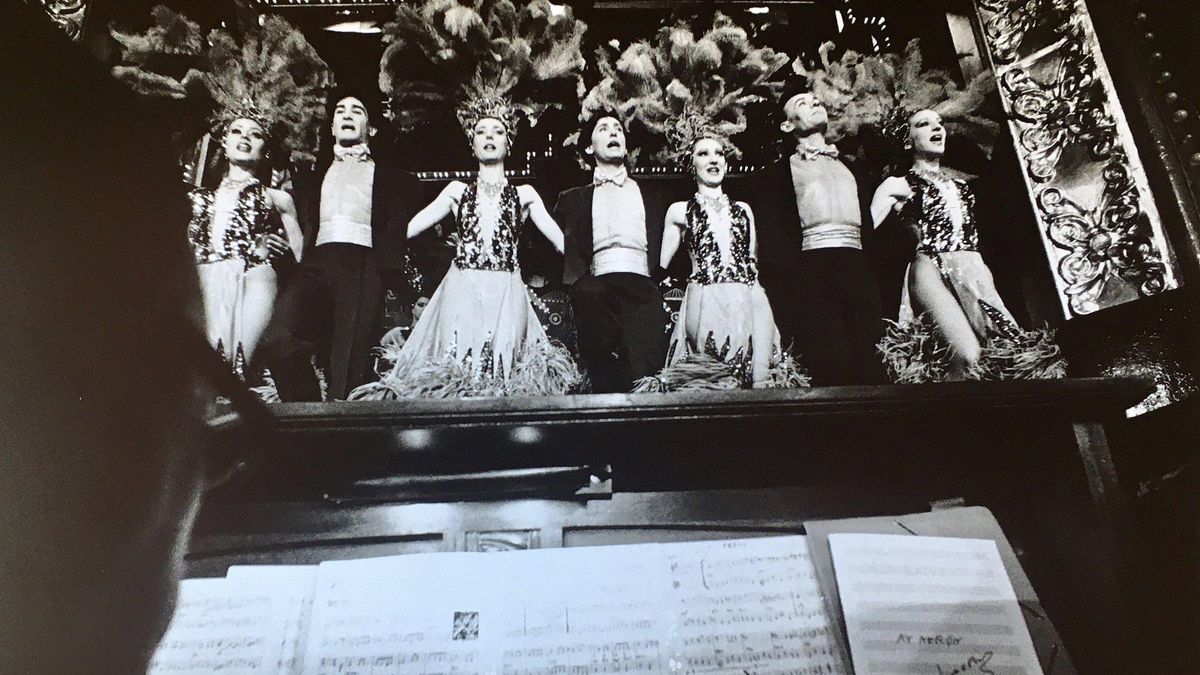Actuación en el teatro El Molino, en 1991 Actuación en el teatro El Molino, en 1991