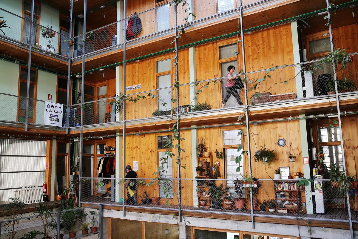 Bloque de vivienda cooperativa La Borda, premio Mies van der Rohe 2022. Bloque de vivienda cooperativa La Borda, premio Mies van der Rohe 2022.
