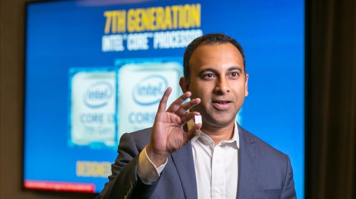 El vicepresidente de Intel, Navin Shenoy, en la presentación de un procesador. El vicepresidente de Intel, Navin Shenoy, en la presentación de un procesador.