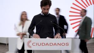 El secretario general de Cs, Adrián Vázquez durante la rueda de prensa de Ciudadanos.