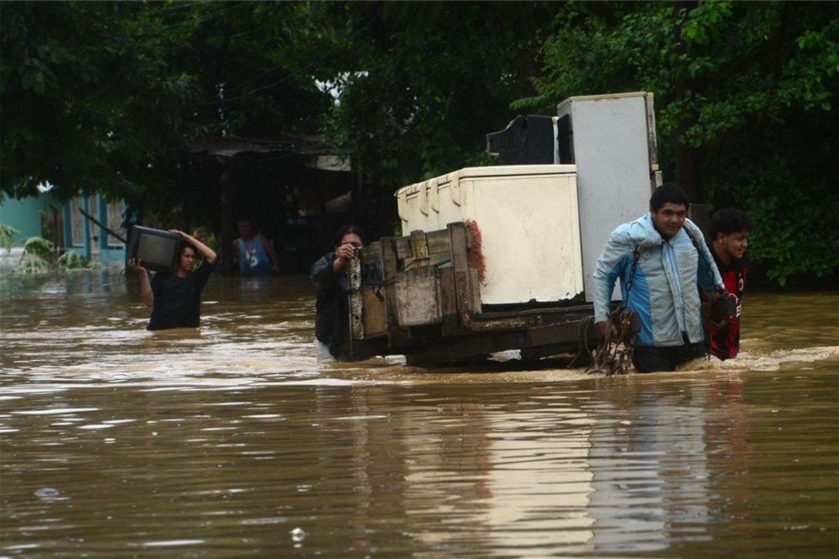 Inundaciones por la depresión tropical Eta en Guatemala. Inundaciones por la depresión tropical Eta en Guatemala.