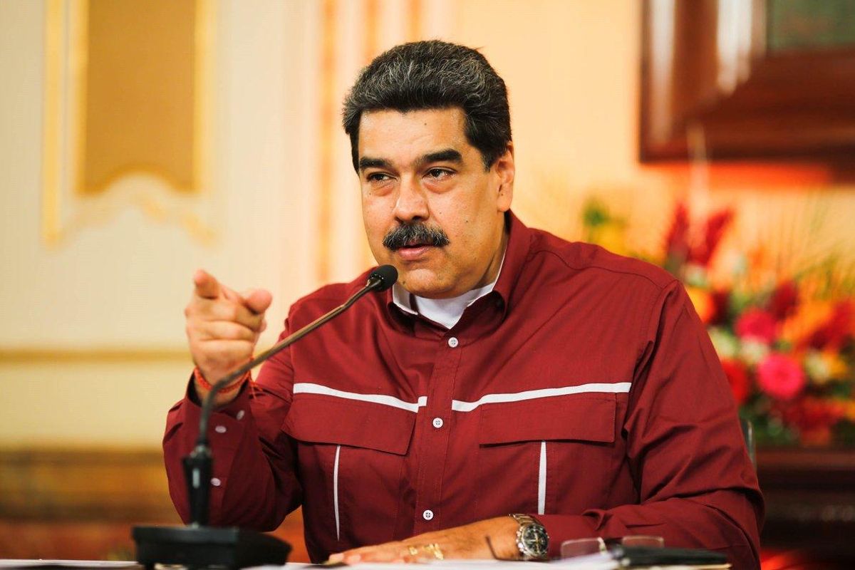 Maduro prometió que el nuevo Parlamento debatirá sobre el matrimonio igualitario. Maduro prometió que el nuevo Parlamento debatirá sobre el matrimonio igualitario.