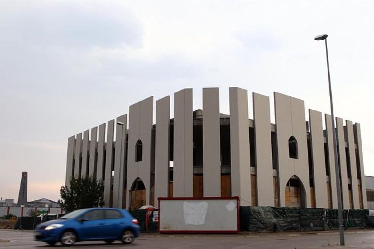 El solar adquirido por Atauil para construir una mezquita, en el polígono Torre Mirona de Salt. El solar adquirido por Atauil para construir una mezquita, en el polígono Torre Mirona de Salt.