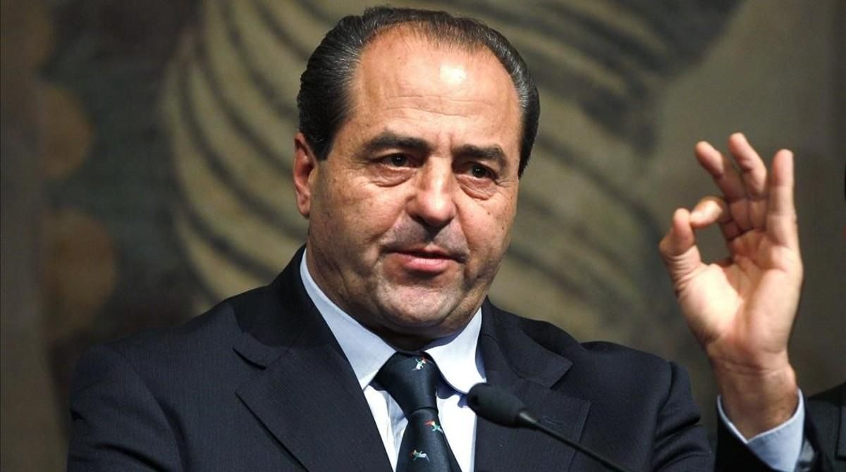 Antonio Di Pietro, uno de los impulsores de la operación Manos Limpias y posteriormente líder de Italia de los Valores, en el 2011, en Roma. Antonio Di Pietro, uno de los impulsores de la operación Manos Limpias y posteriormente líder de Italia de los Valores, en el 2011, en Roma.