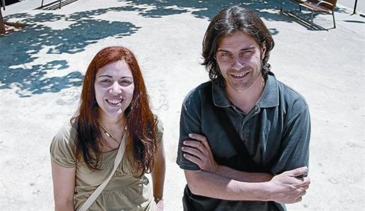 Los impulsores 8 Los arquitectos Omayra Rivera y Ángel Martín, en la plaza del barrio del Plus Ultra. Los impulsores 8 Los arquitectos Omayra Rivera y Ángel Martín, en la plaza del barrio del Plus Ultra.