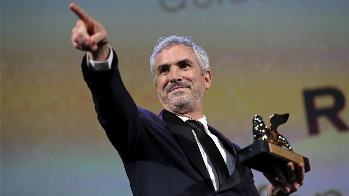 Alfonso Cuarón, con el León de Oro para su película ’Roma’, en Venecia