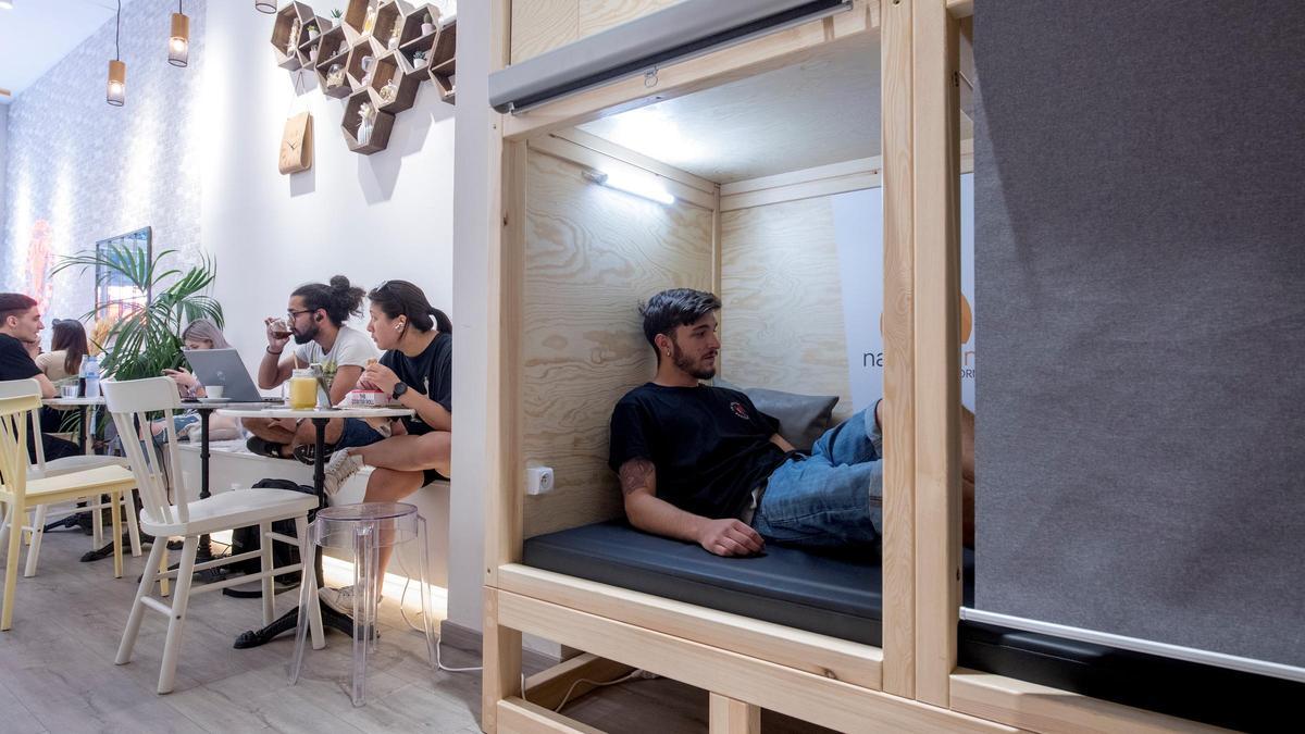 Rincón para echar la siesta en el Lobster Roll Barcelona. Rincón para echar la siesta en el Lobster Roll Barcelona.