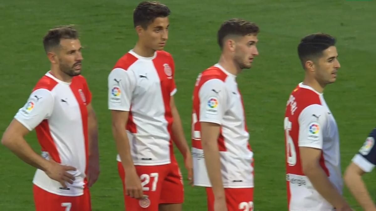 Stuani, Terrats, Santi Bueno y Juanpe, preparados para rematar un córner ante el Lugo. Stuani, Terrats, Santi Bueno y Juanpe, preparados para rematar un córner ante el Lugo.