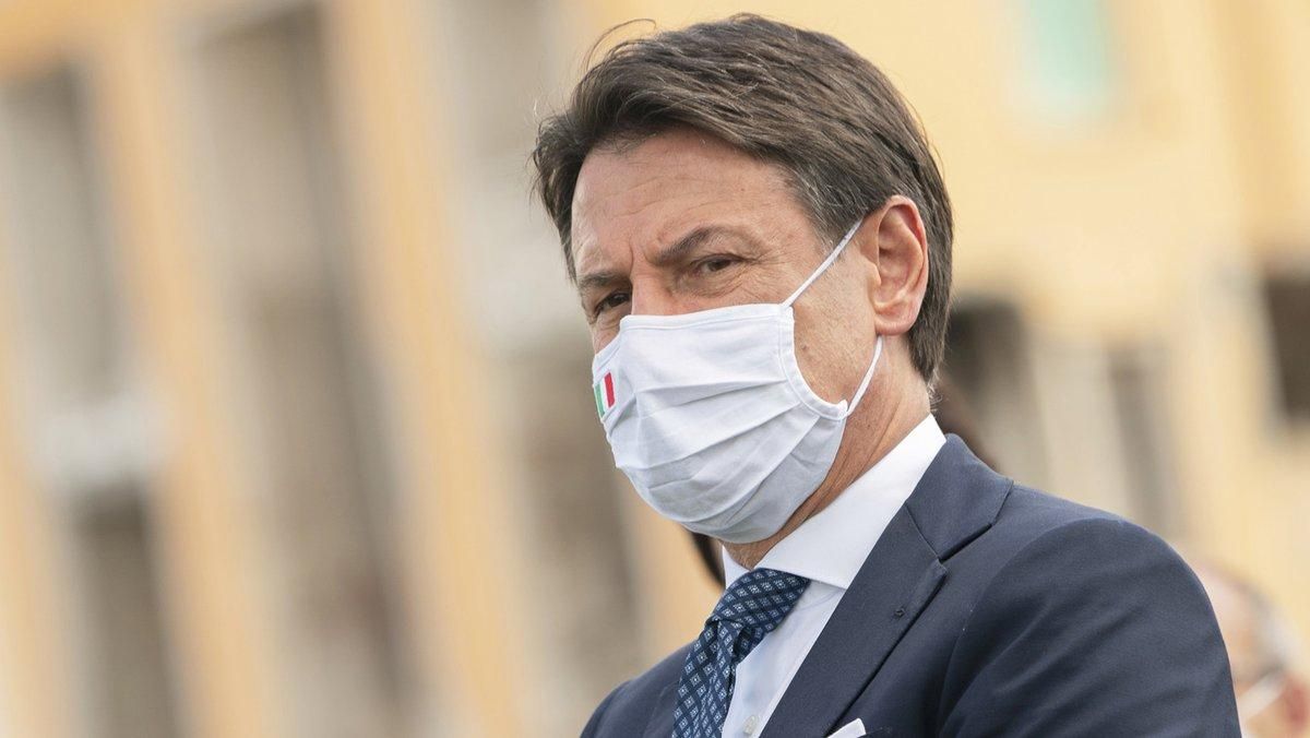 El primer ministro italiano, Giuseppe Conte, durante un acto en conmemoración de las víctimas del terremoto en Amatrice. El primer ministro italiano, Giuseppe Conte, durante un acto en conmemoración de las víctimas del terremoto en Amatrice.