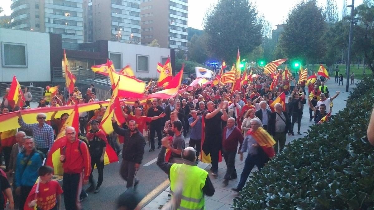 Imagen de la manifestación a favor de la unidad de España que se ha celebrado este sábado en Mataró. 