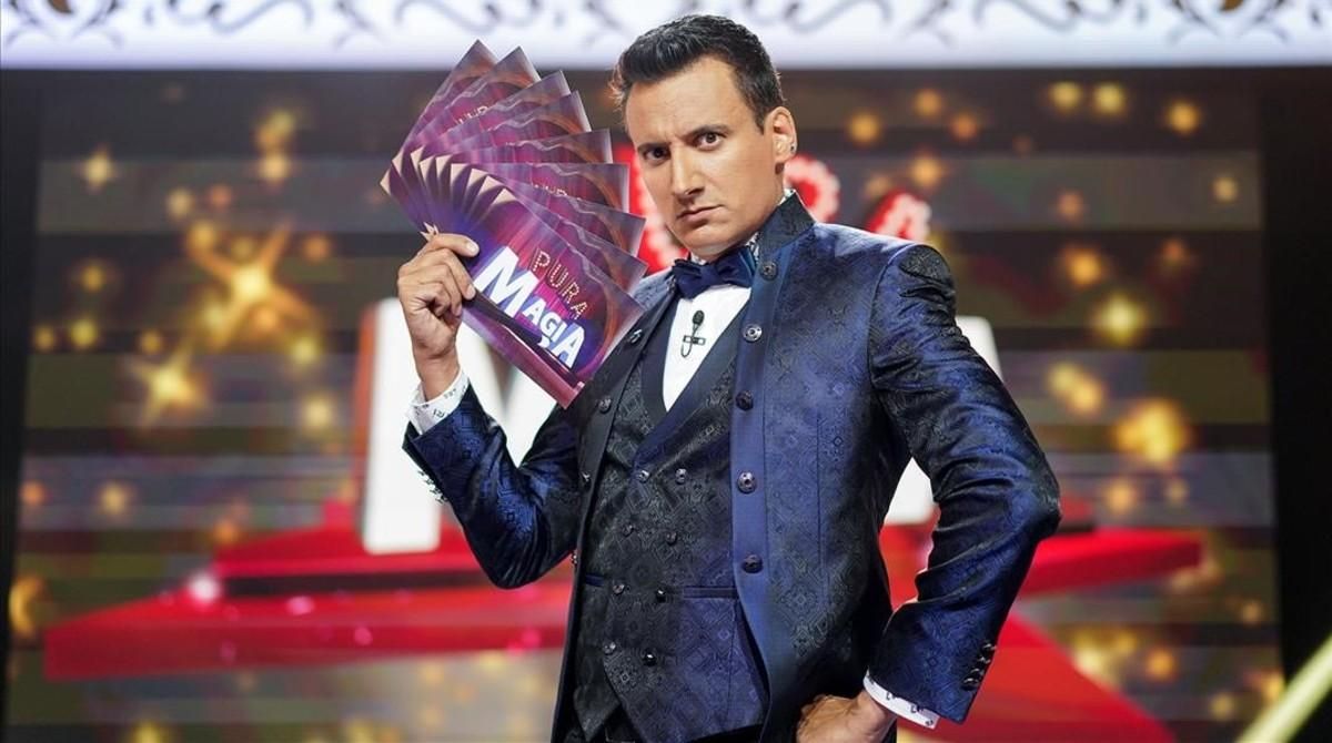 El ilusionista Mag Lari, en el ’talent’ de TVE-1 ’Pura magia’. El ilusionista Mag Lari, en el ’talent’ de TVE-1 ’Pura magia’.
