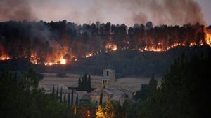Incendio forestal en el Pont de Vilomara, Manresa (Bages). 