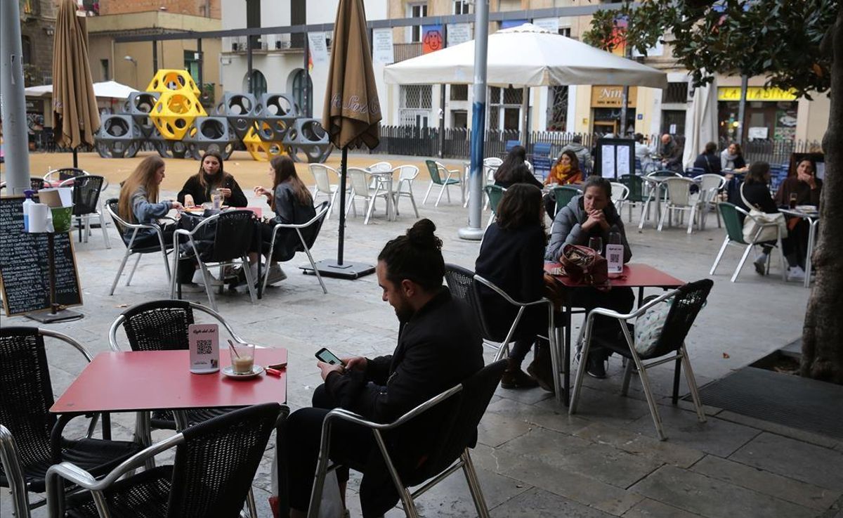 Terraza del Café del Sol, en Gràcia, Barcelona. Terraza del Café del Sol, en Gràcia, Barcelona.