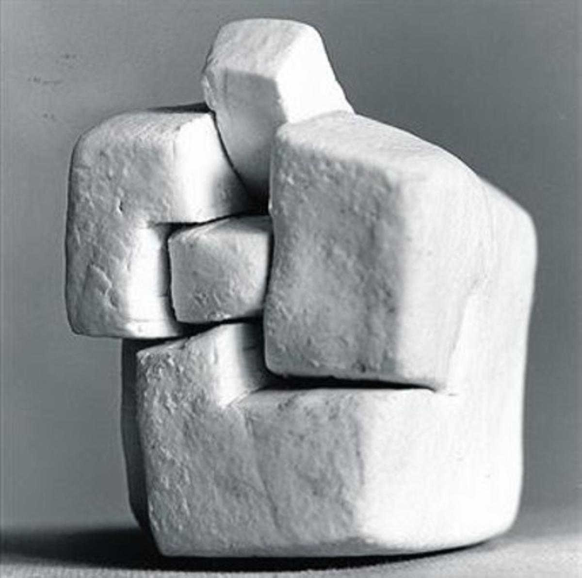 La pequeña escultura ’Porcelana V’, realizada por Chillida en 1977.