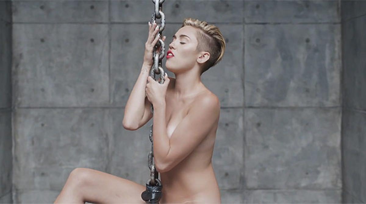 Videoclip de 'Wrecking Ball' de Miley Cyrus. 