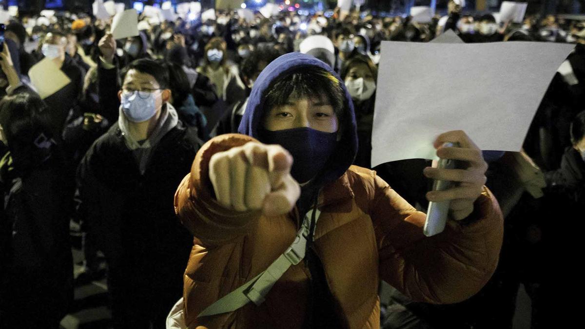 Qué está pasando en China: levantamiento popular contra la política de covid  cero