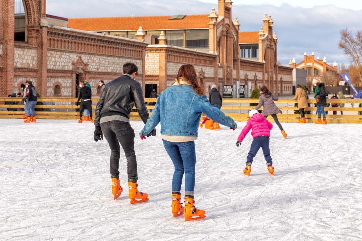 Las pistas donde patinar sobre hielo esta Navidad en Madrid