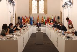 El presidente del Gobierno, Pedro Sánchez, preside el plenario de la XXIV Conferencia de Presidentes, reunida este 30 de julio en el convento de San Esteban de Salamanca.