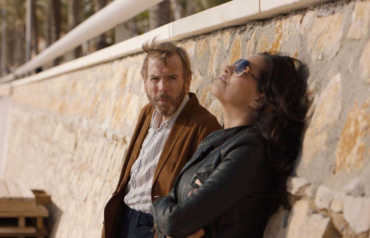 Timothy Spall y Sarita Choudhury, en ’Nieva en Benidorm’ Timothy Spall y Sarita Choudhury, en ’Nieva en Benidorm’