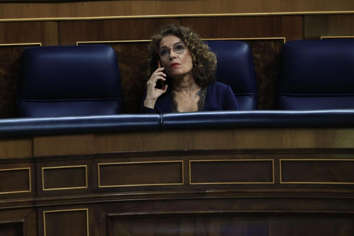 La ministra de Hacienda, María Jesús Montero, en una reciente imagen de archivo en el Congreso. EFE/ Zipi