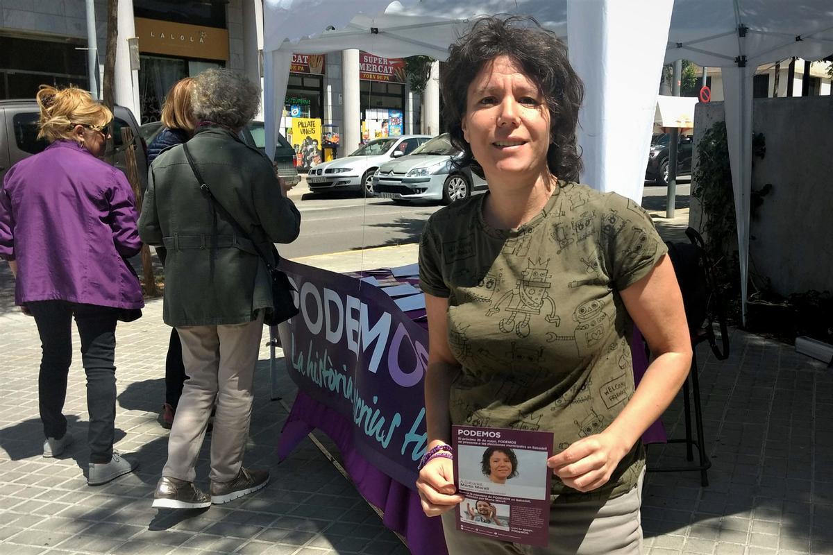 Marta Morell (Podem) durante la campaña a las elecciones municipales de 2019 en Sabadell.