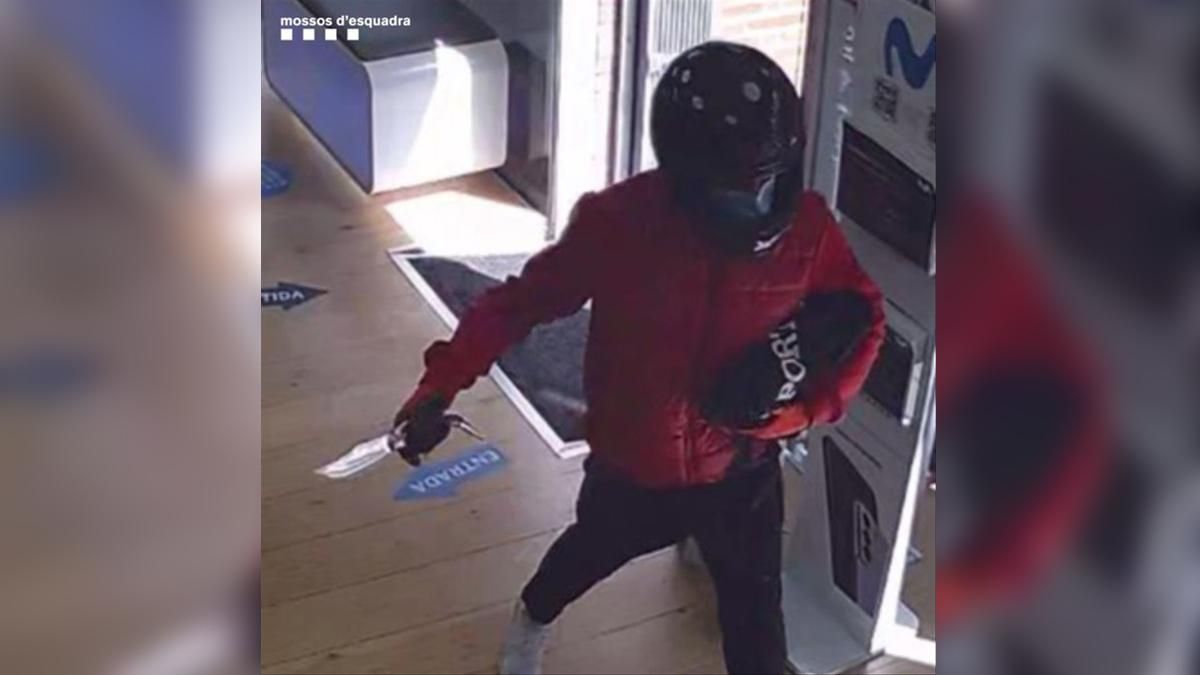 Imagen del ladrón, facilitada por los Mossos. Imagen del ladrón, facilitada por los Mossos.