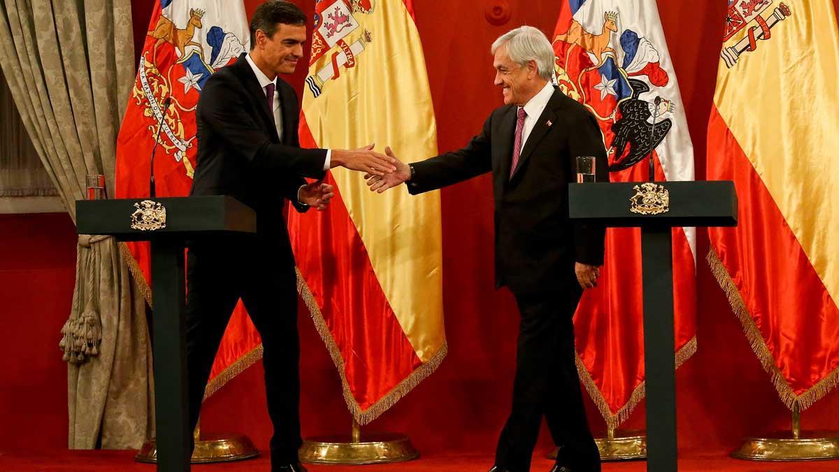 Pedro Sánchez con Sebastián Piñera. El Gobierno ha anunciado que celebrará dos Consejos de Ministros en Barcelona y Andalucía.