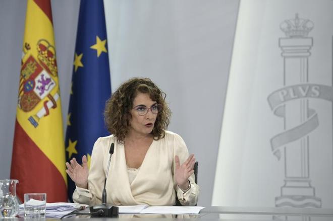 La ministra de Hacienda, María Jesús Montero, durante la presentación del proyecto de ley de Presupuestos en La Moncloa.