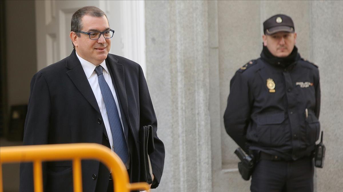 El ’exconseller’ Jordi Jané, este martes, a su llegada al Tribunal Supremo para declarar como testigo.