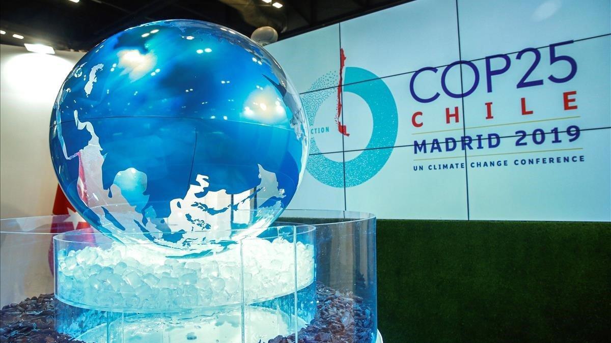 Uno de los pabellones de la Cumbre del Clima de Madrid. Uno de los pabellones de la Cumbre del Clima de Madrid.