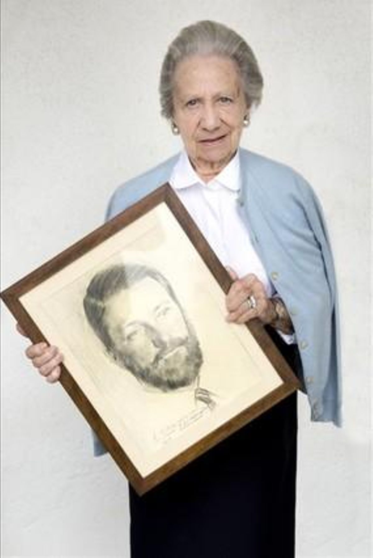 Antonia Riviere. 84 años.Viuda del fundador, Guillermo González GilbeyMi marido se volcó en este centro Antonia Riviere. 84 años.Viuda del fundador, Guillermo González GilbeyMi marido se volcó en este centro