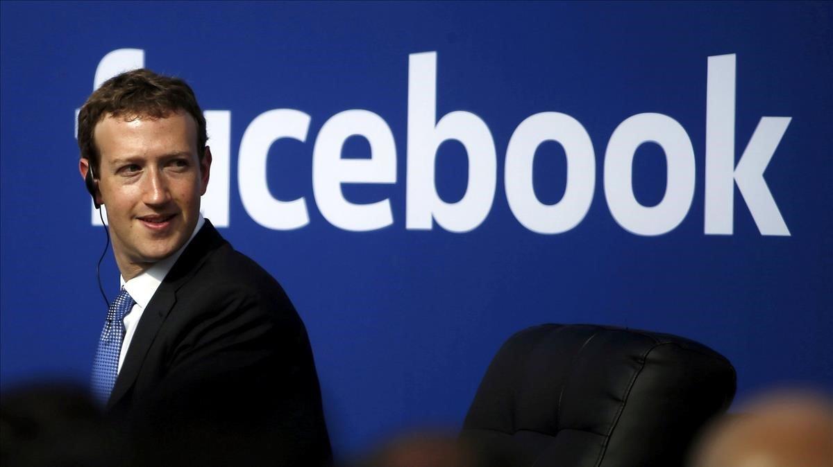 Facebook: esplendor i decadència del gegant tecnològic Facebook: esplendor i decadència del gegant tecnològic