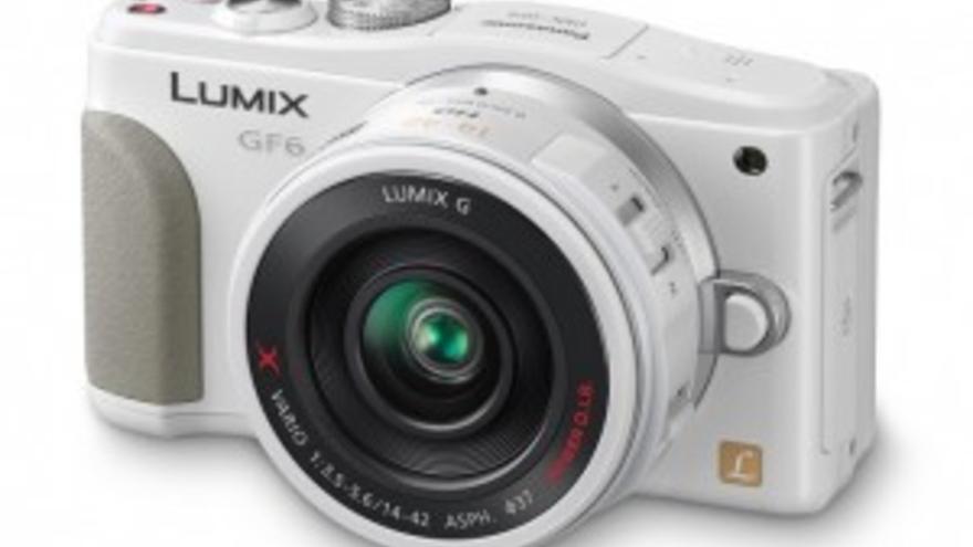 Panasonic - ✨WiFi & 自撮り✨LUMIX GF6 ブラック 手振れ補正レンズ