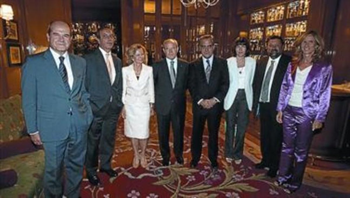 Chaves, Alonso, Salgado, Montilla, Corbacho, González-Sinde, Caamaño y Garmendia. Chaves, Alonso, Salgado, Montilla, Corbacho, González-Sinde, Caamaño y Garmendia.
