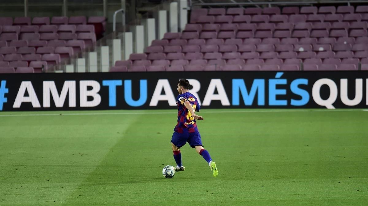 Messi, en su último partido de Liga en el Camp Nou ante Osasuna. Messi, en su último partido de Liga en el Camp Nou ante Osasuna.