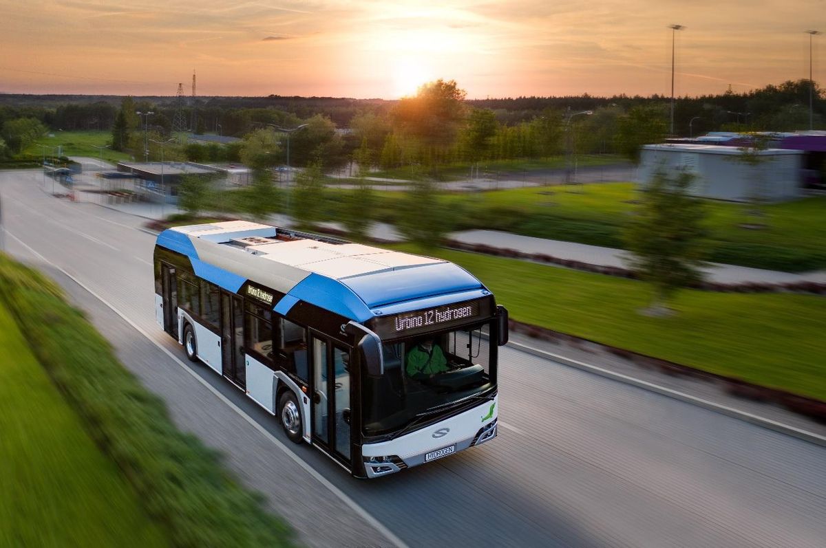 Un modelo de autobús que usa hidrógeno Un modelo de autobús que usa hidrógeno