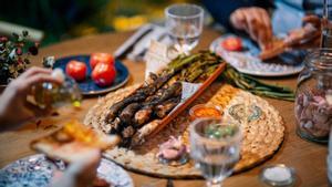 Los ’calçots’ que se sirven hasta el 31 de marzo en el restaurante Candela, en la rambla de Catalunya.