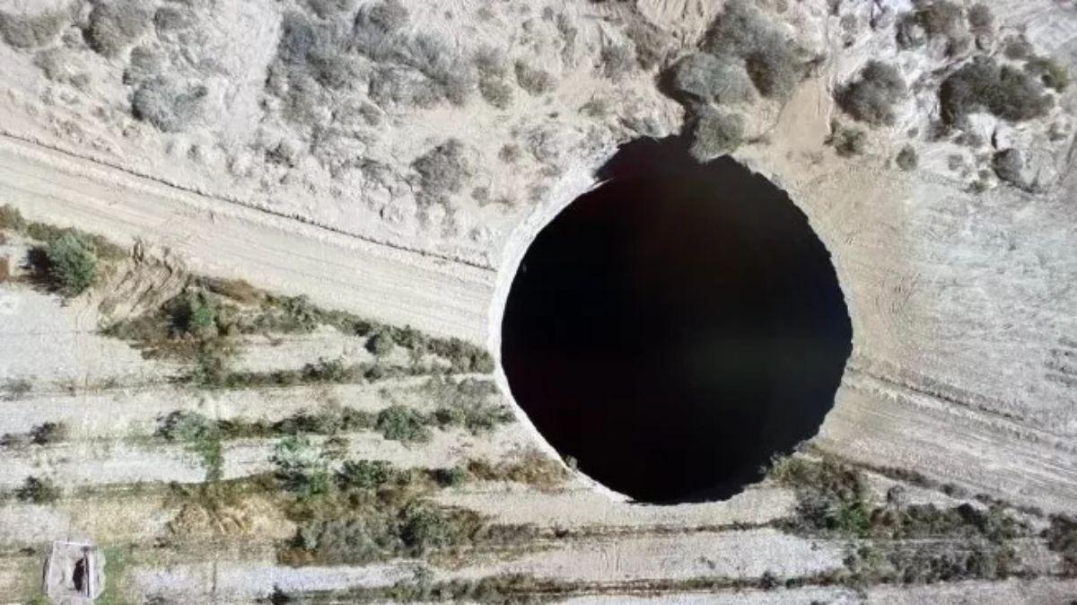 Un agujero del ancho de la Casa Blanca se abre en una zona minera de Chile y no deja de crecer
