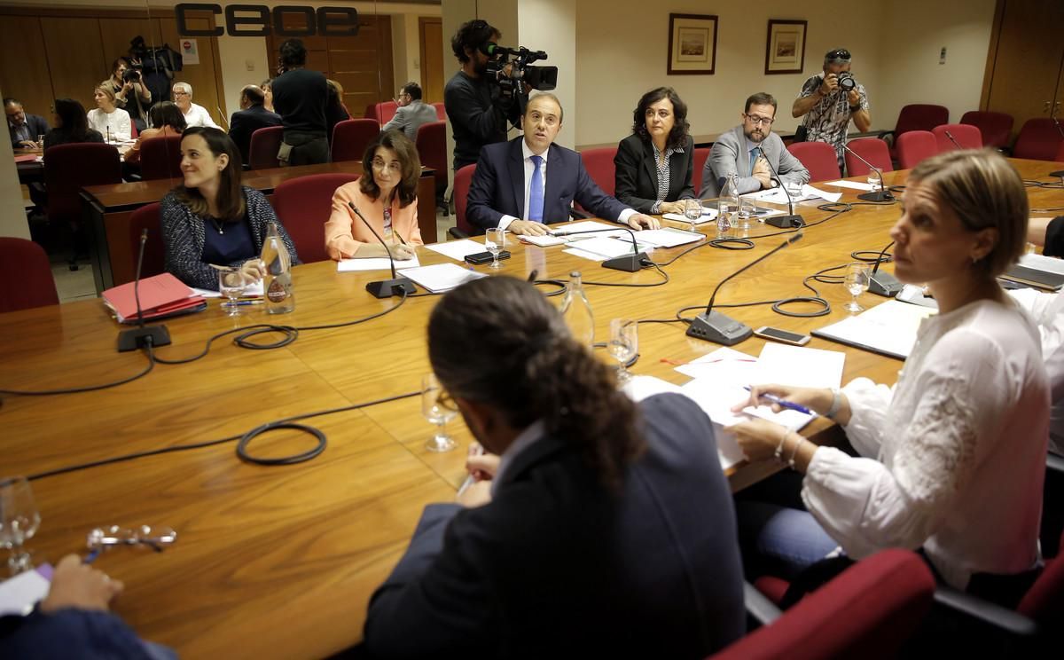 Reunión de la comisión de seguimiento de la negociación colectiva, este lunes. Reunión de la comisión de seguimiento de la negociación colectiva, este lunes.