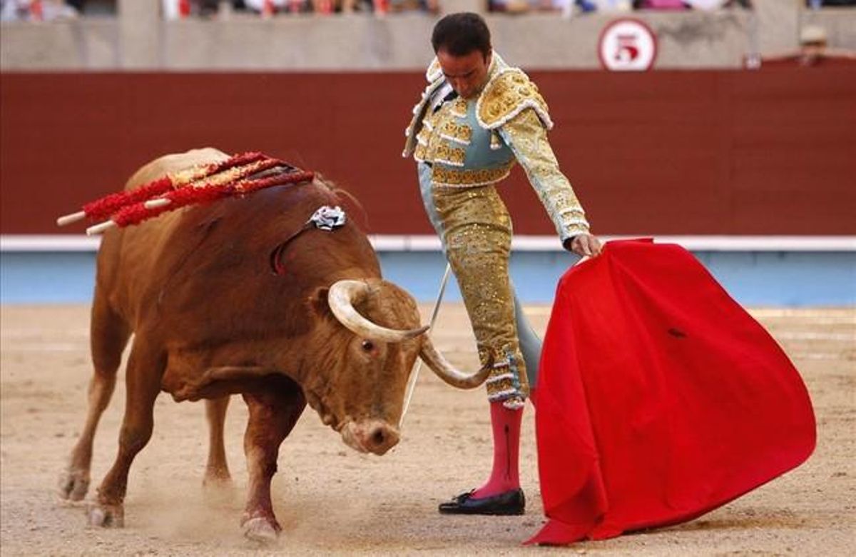 De plazas de toros y anfiteatros romanos De plazas de toros y anfiteatros romanos
