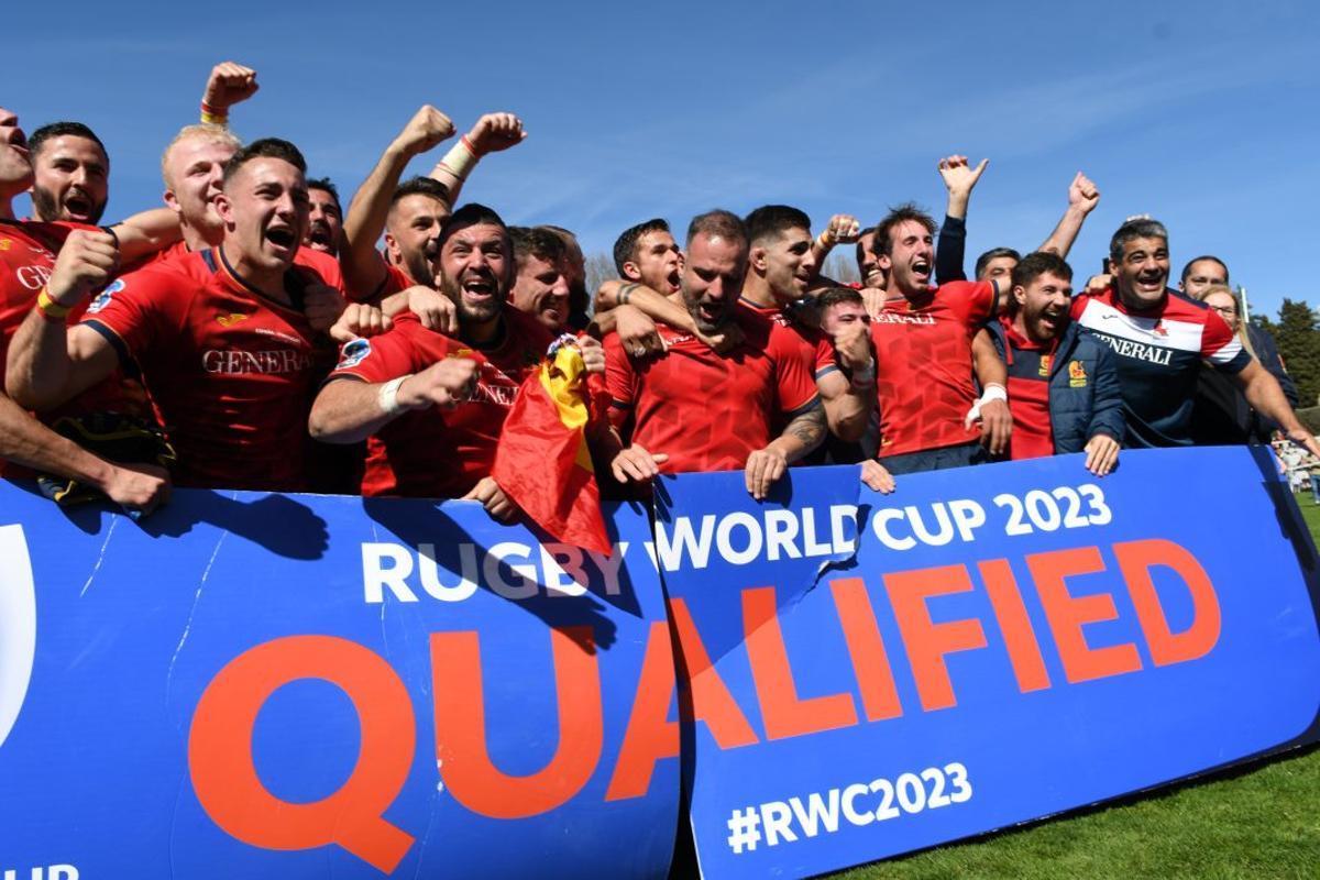 Los jugadores de la selección española de rugby celebran su clasificación para el Mundial de Francia 2023. 